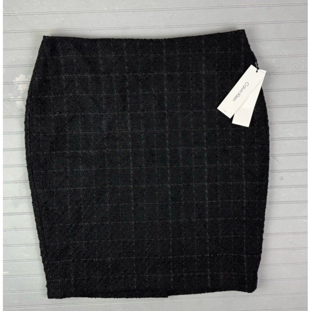 Calvin Klein Size 14 Womens Black Skirt Back Zip Knee Length Lined Straight
